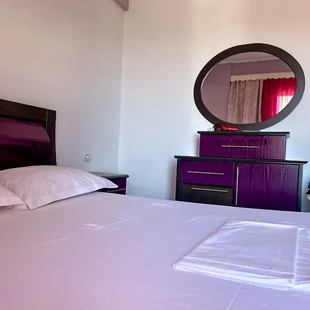 Seaside Serenity Retreat شقة ساراندا